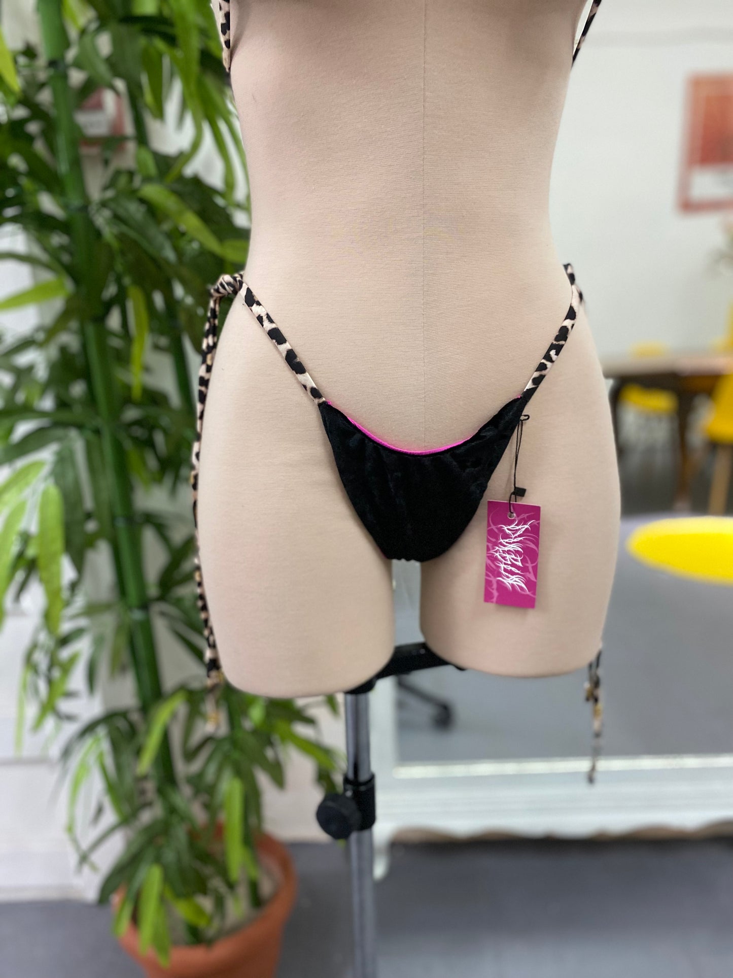 BIKINI TANGA BLACK FELINA